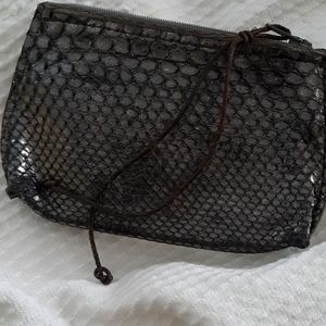 Purhon pouch
